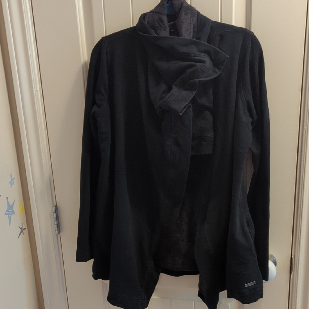 Sz.8 (Generous Fit) Lululemon Wrap Coat